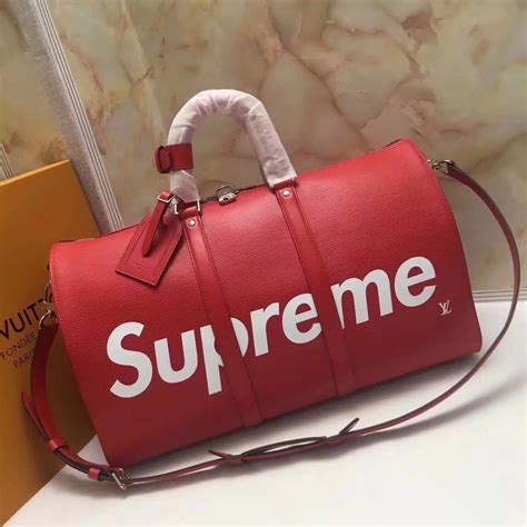 supreme louis vuitton fake duffle bag|cartera Louis Vuitton supreme original.